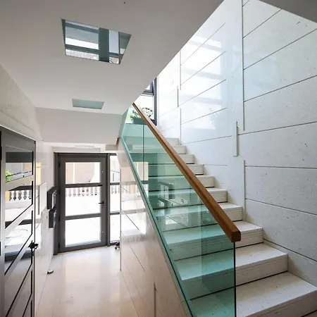 Two Bedroom Dunatov With Private Parking Διαμέρισμα Ζαντάρ