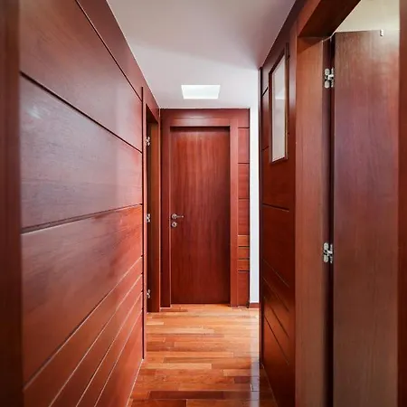 Two Bedroom Dunatov With Private Parking Apartment *